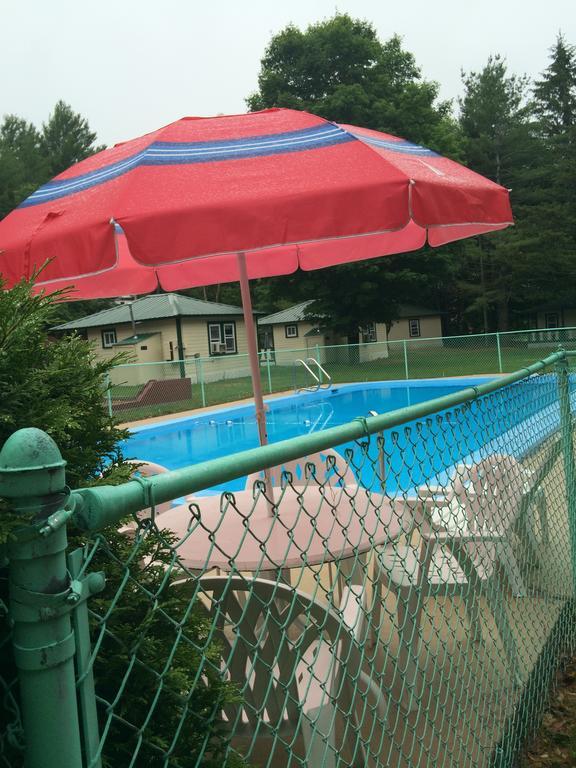 Perry'S Motel And Cottages North Conway Bagian luar foto